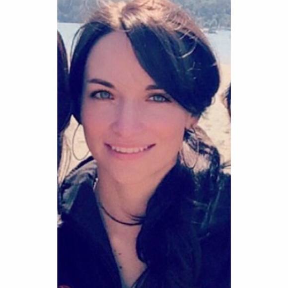 Meet your Posher, Dana