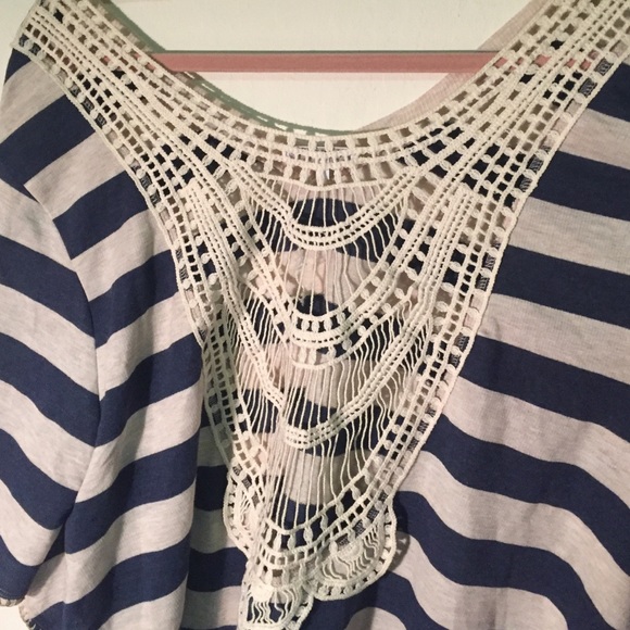 Mystree Anthropologie tee w/ cutouts! - Picture 3 of 4