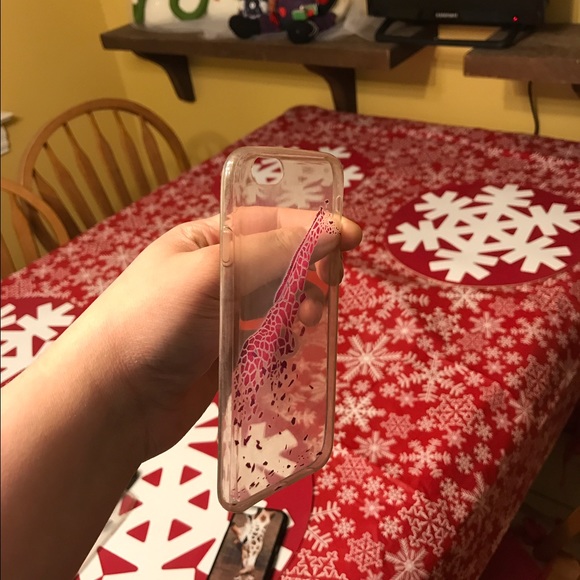 TWO Transparent Giraffe iPhone 6 silicone cases - Picture 2 of 3