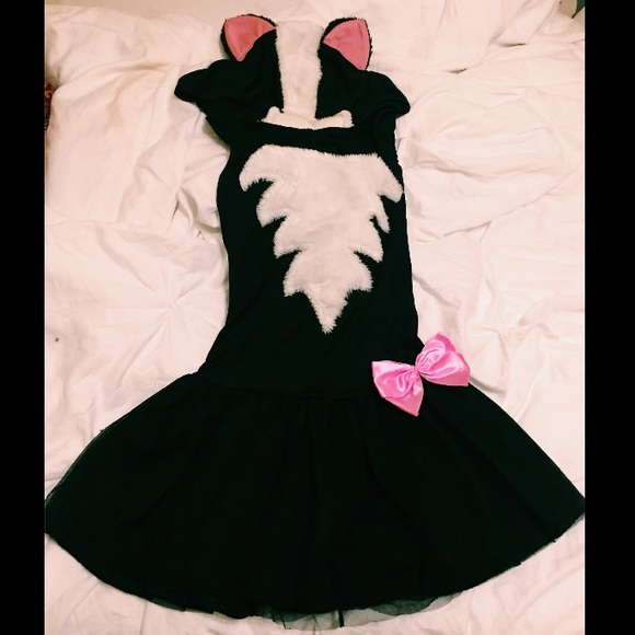 Hot topic Skunk costume