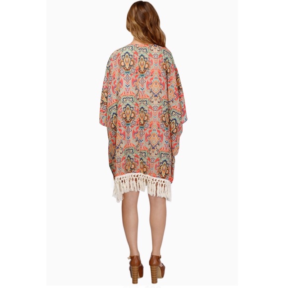 TOBI Arms Wide Open *KIMONO* - Picture 3 of 4