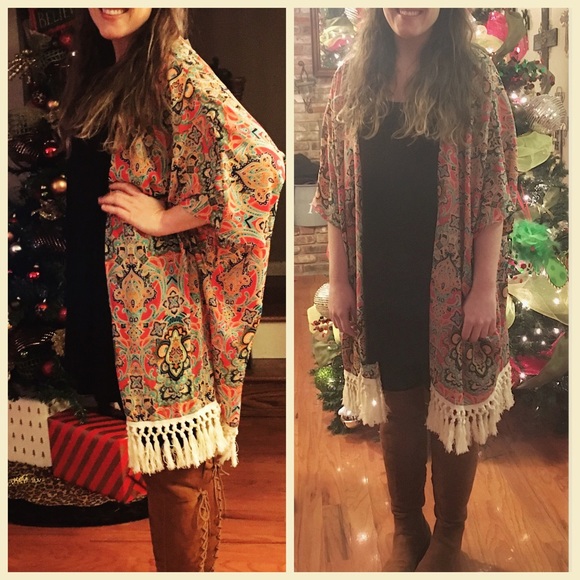 TOBI Arms Wide Open *KIMONO* - Picture 2 of 4