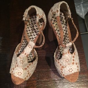 Jessica Simpson heels