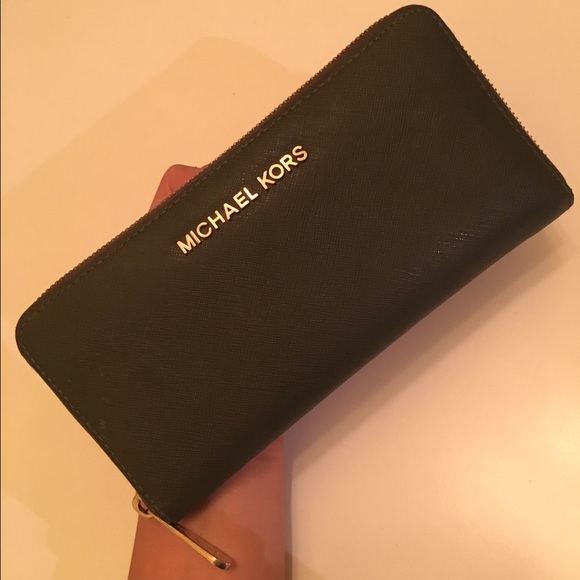 Michael Kors wallet