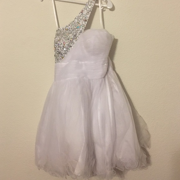 Homecoming / prom dress - Picture 1 of 3