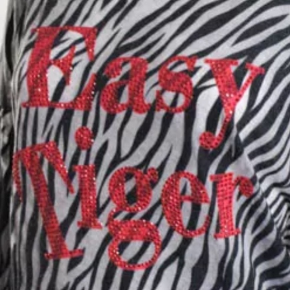 SALE🔥Arrogant Cat 🐾Zebra w/ bedazzle - Picture 2 of 4