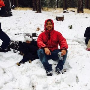 Meet your Posher, Ely