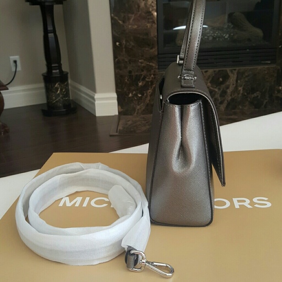 🚫SOLD🚫 MICHAEL KORS | Callie Messenger Satchel - Picture 3 of 4