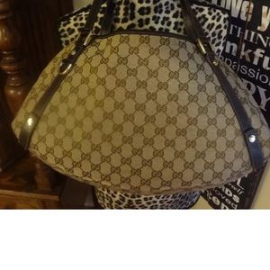 *SALE TODAY*Authentic Gucci Abbey Tote