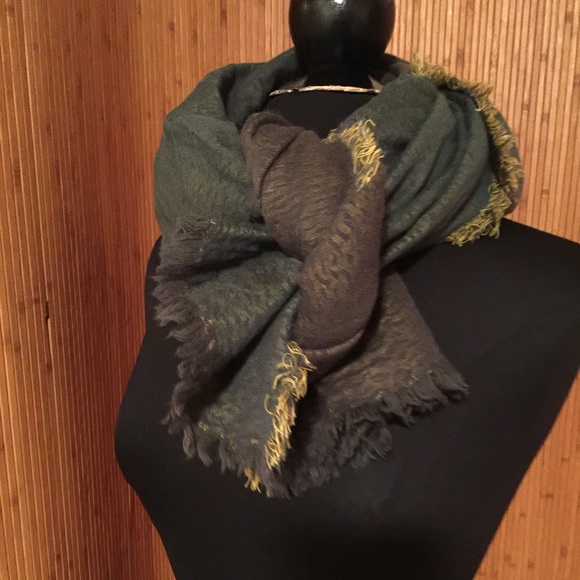 Eileen Fisher two tone wool fringe scarf