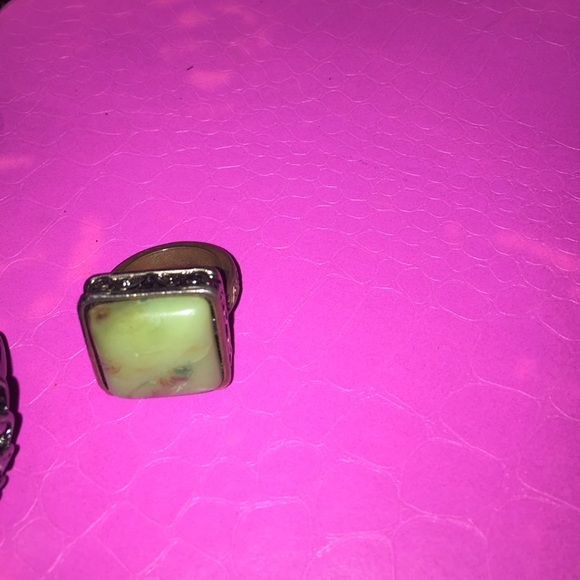 FREE FASHION RING🔴WITH25$ PURCHASE SALE FASHION CUTE RING - Picture 3 of 5