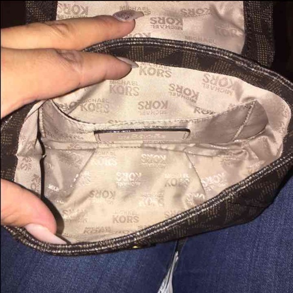 Michael Kors Bundle👛❤️️👛 - Picture 3 of 4