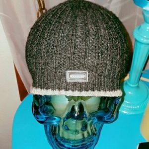 Small grey beanie by Coach