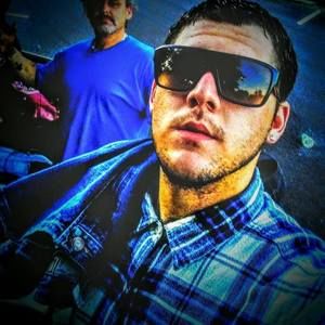 Meet your Posher, Lonny