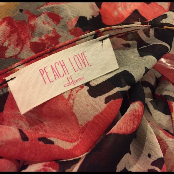 LAST 1!!! Small 5⭐️️ RATED Floral kimono - Picture 3 of 4