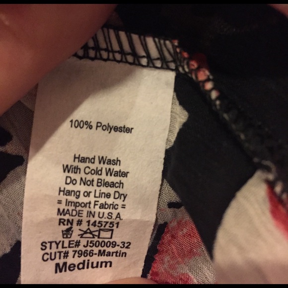 LAST 1!!! Small 5⭐️️ RATED Floral kimono - Picture 4 of 4