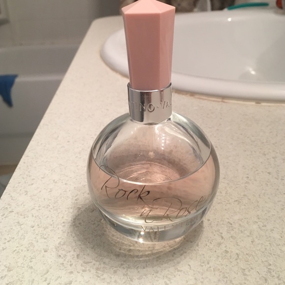 rock and rose valentino perfume