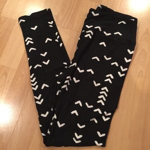 LuLaRoe OS leggings