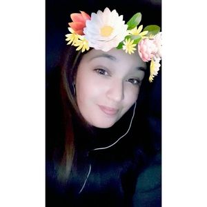 Meet your Posher, Christina