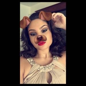 Meet your Posher, Daniela