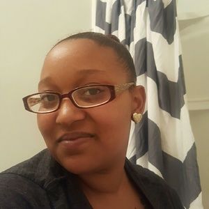 Meet your Posher, Christine