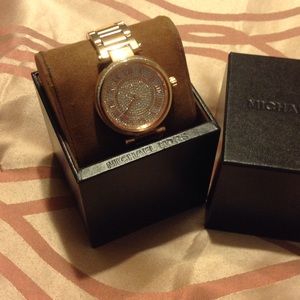 Michael kors rose gold watch