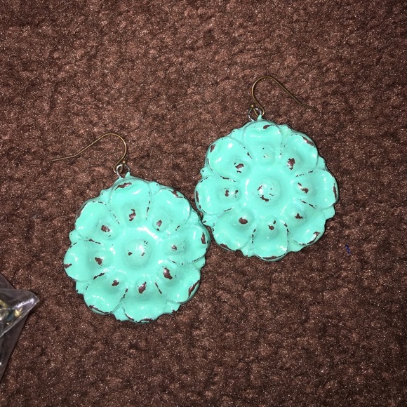 Sookie Sookie flower earrings