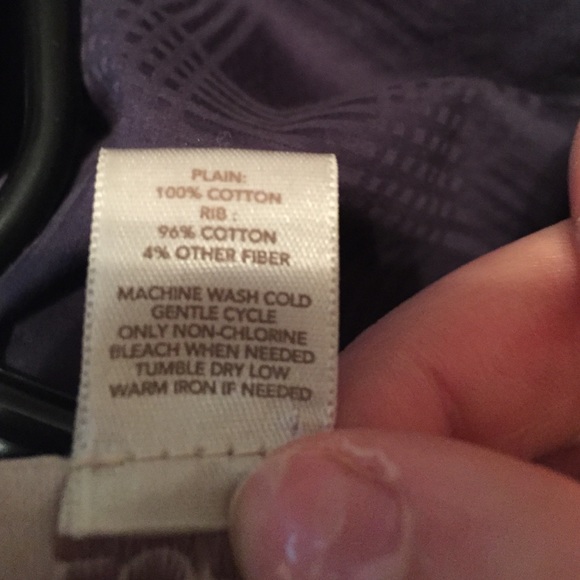 Off white and black loft sweater (size large) - Picture 4 of 4