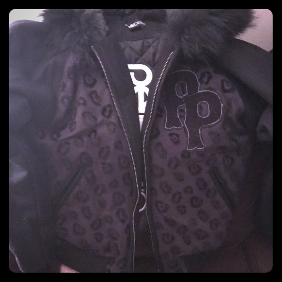 Female pelle pelle coat