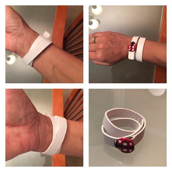 Marc Jacobs vintage ladybug leather bracelet - Picture 2 of 3