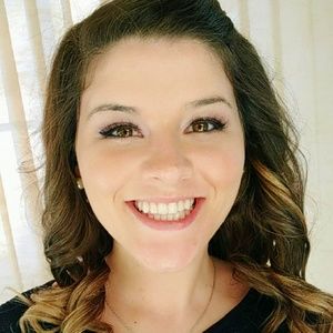 Meet your Posher, Cari