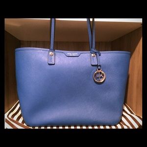Blue never used Henri Bendel shoulder bag
