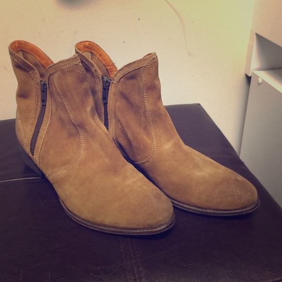 Seychelles Boots!