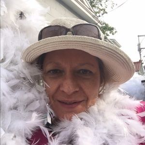 Meet your Posher, Eliana