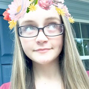 Meet your Posher, Britney