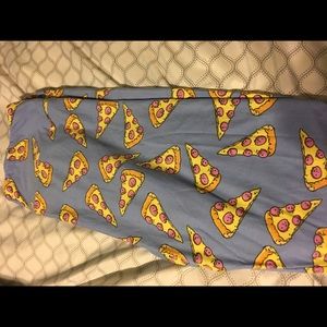 LuLaRoe pizza leggings