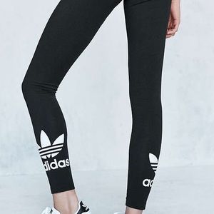 Adidas//Trefoil Legging// Size Medium