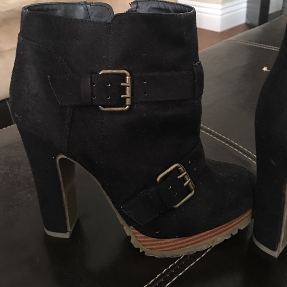 Black booties - Picture 2 of 4