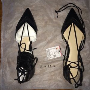 •Zara• point toe lace-up flats.