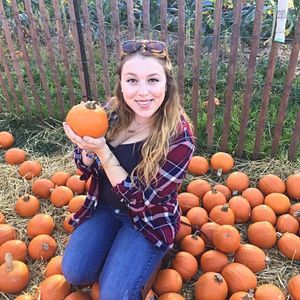 Meet your Posher, Angela