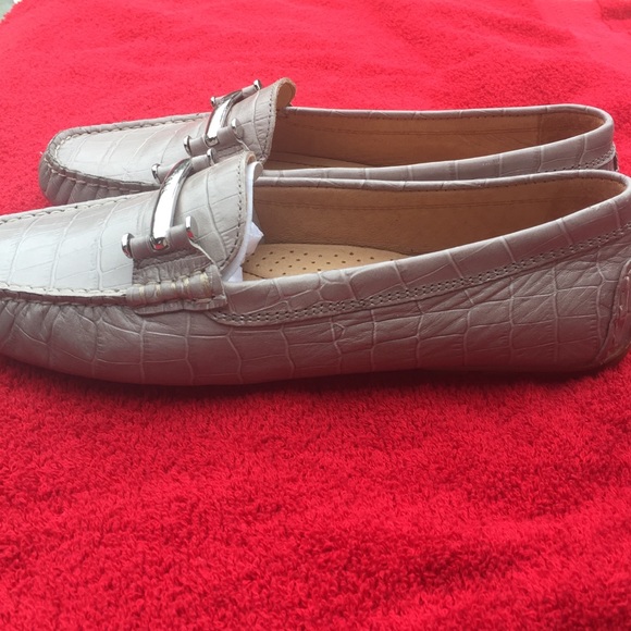 Lauren Ralph Lauren Caliana Style Shoes - Picture 2 of 4