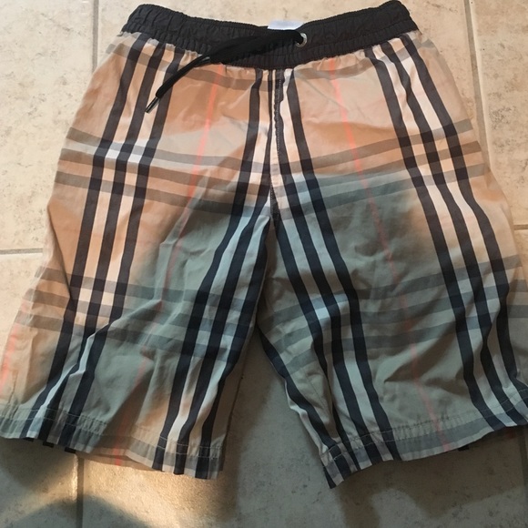 Burberry swimming shorts boy !!