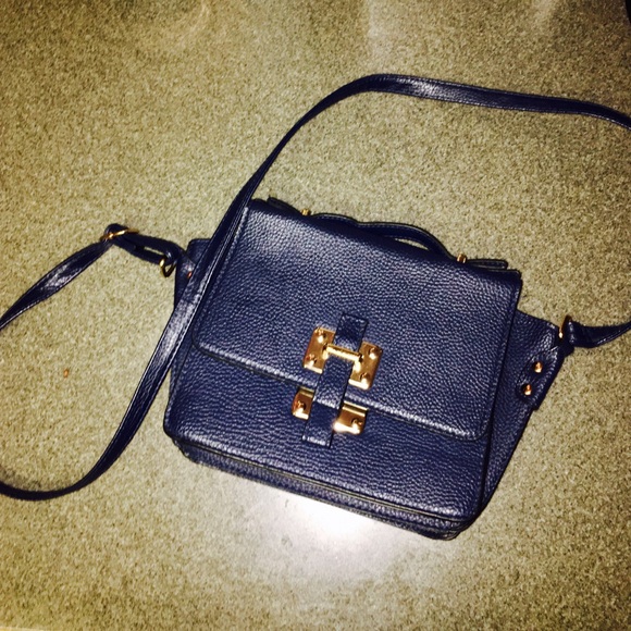 Navy crossbody bag