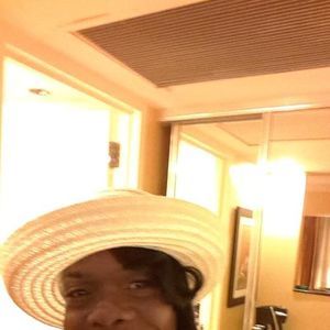 Meet your Posher, Monifa