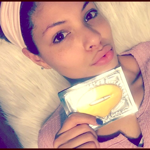 💋Liquid Gold Collagen Lip Plumping Mask😘