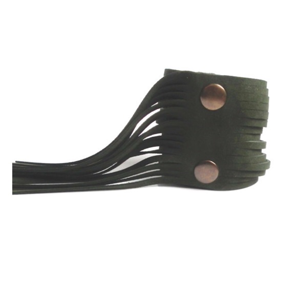 2XHP ARTISAN Crafted -ITALIAN SUEDE FRINGE CUFF PRICE FIRM - Picture 3 of 5