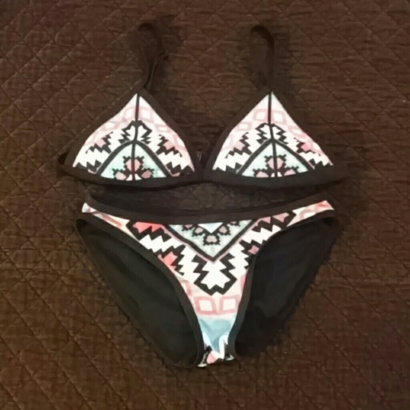 Aztec multi color print bikini NWOT
