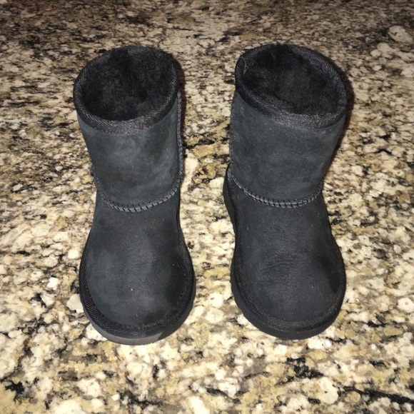 Toddler Black UGG boots-Only worn once!