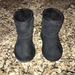 Toddler Black UGG boots-Only worn once!