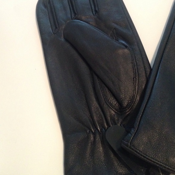 Giovanni Vecci Accessories - ππNew Giovanni Vecci Black Leather Gloves Giovanni Vecci Accessories - ππNew Giovanni Vecci Black Leather Gloves